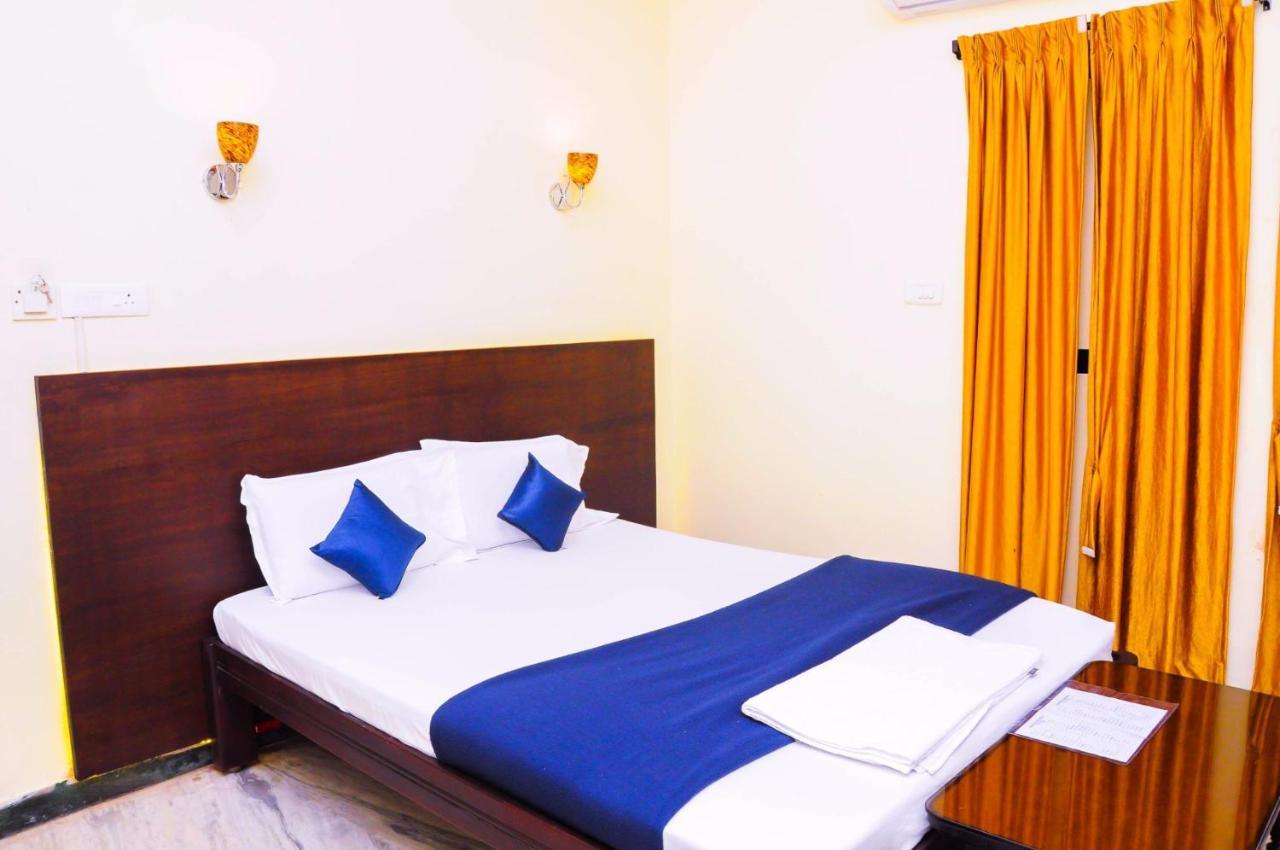 Fabexpress Prana Grande Hotel Pondicherry Bagian luar foto